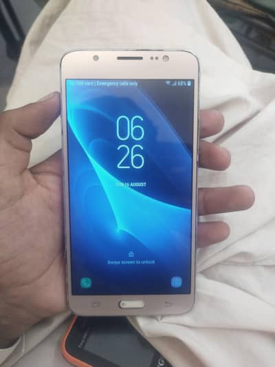 Samsung Galaxy J7 2016