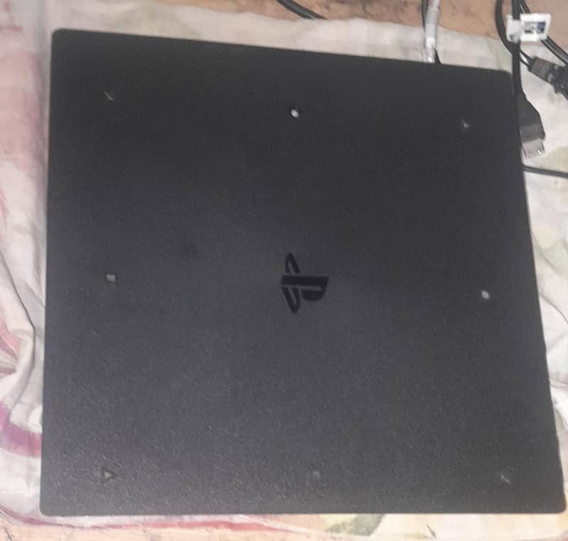 PS4 PRO 1TB 2