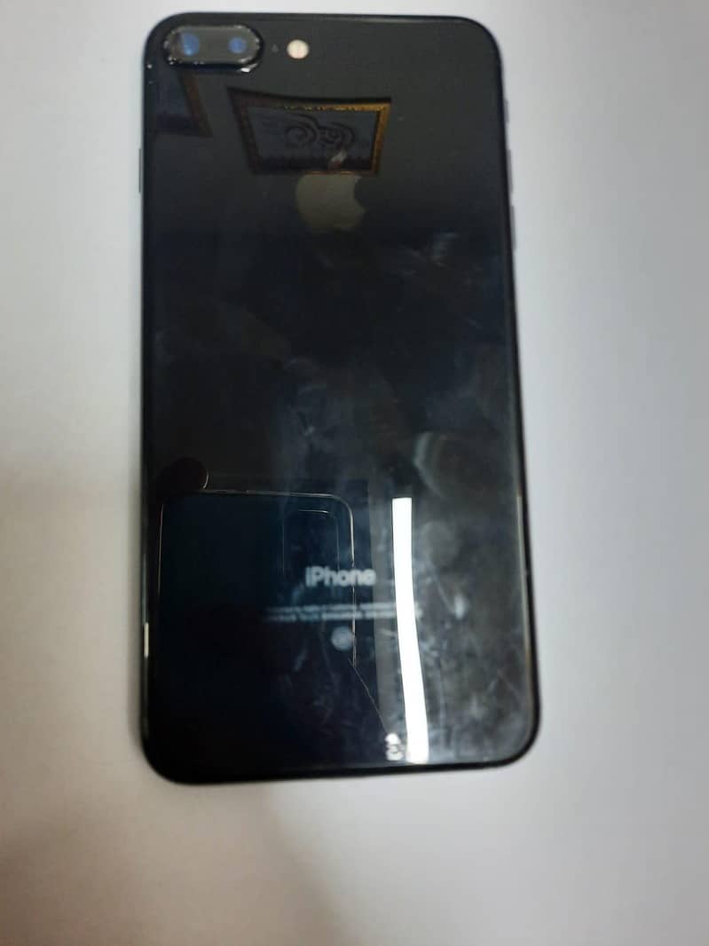 Apple iPhone 7 Plus 3