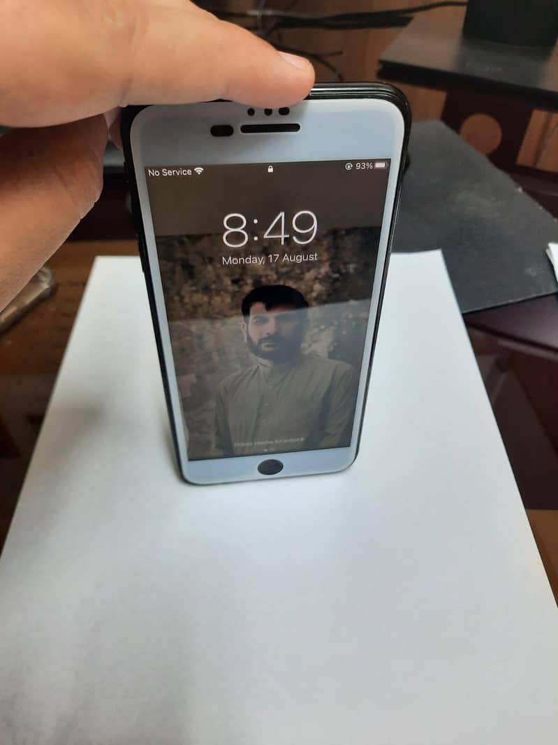 Apple iPhone 7 Plus 5