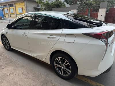 Toyota Prius 2016