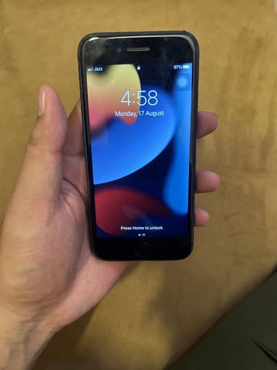 Apple iPhone 7