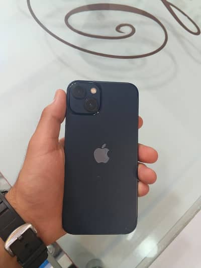 Apple iPhone 13