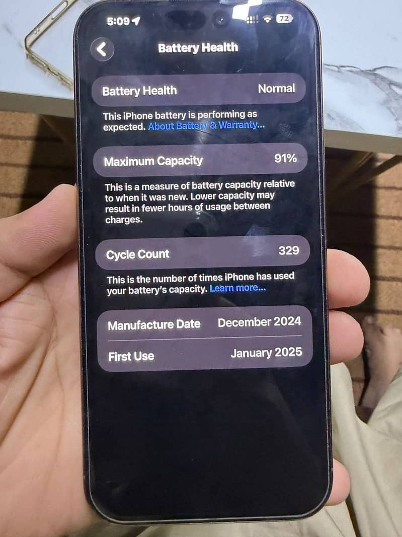 Iphone 16 pro Max 5
