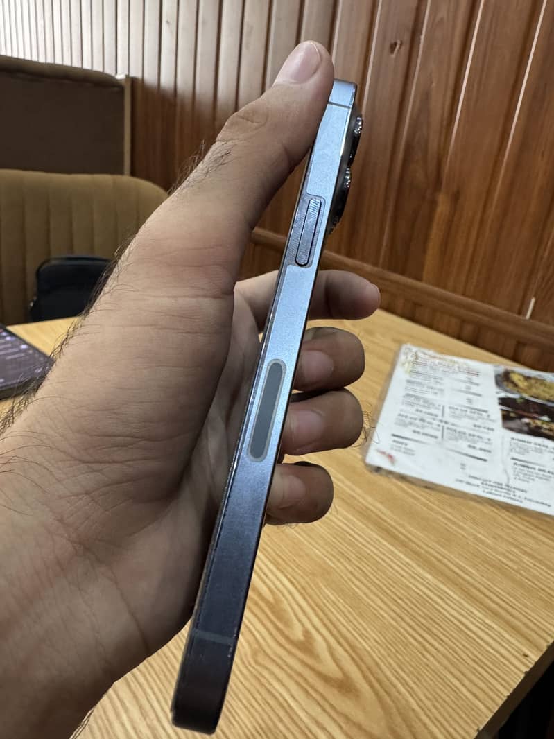iPhone 13 Pro 1