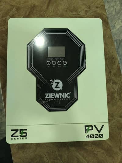 ONLY 3MONTHS USED ZIEWNIC Z4 PV 4000 3.2KW WITH OFFICIAL COMPANY WARR
