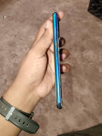 Realme XT 8/128    ( exchange possible)