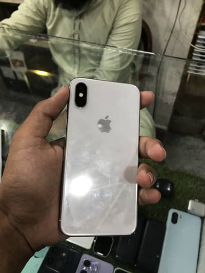 iPhone X
