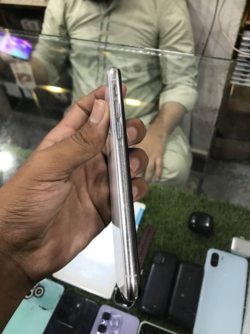 iPhone X 1