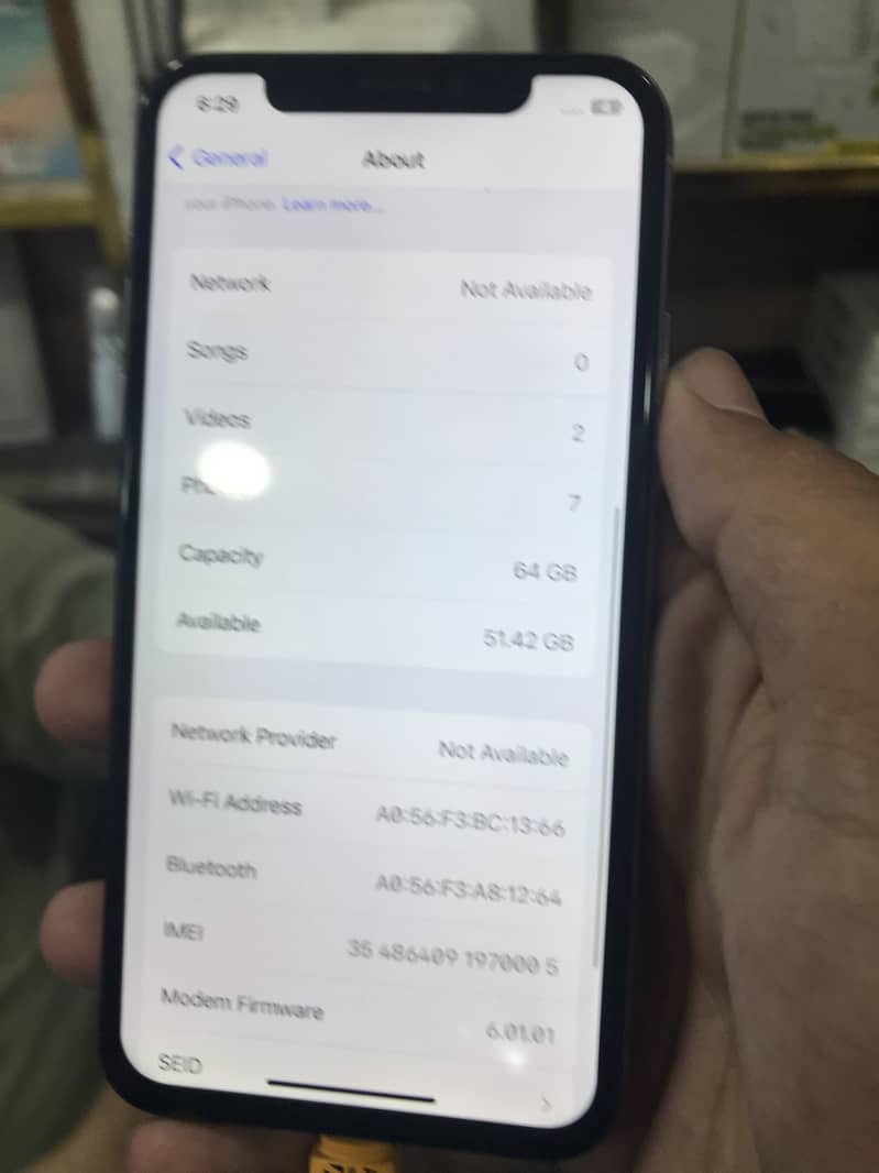 iPhone X 4