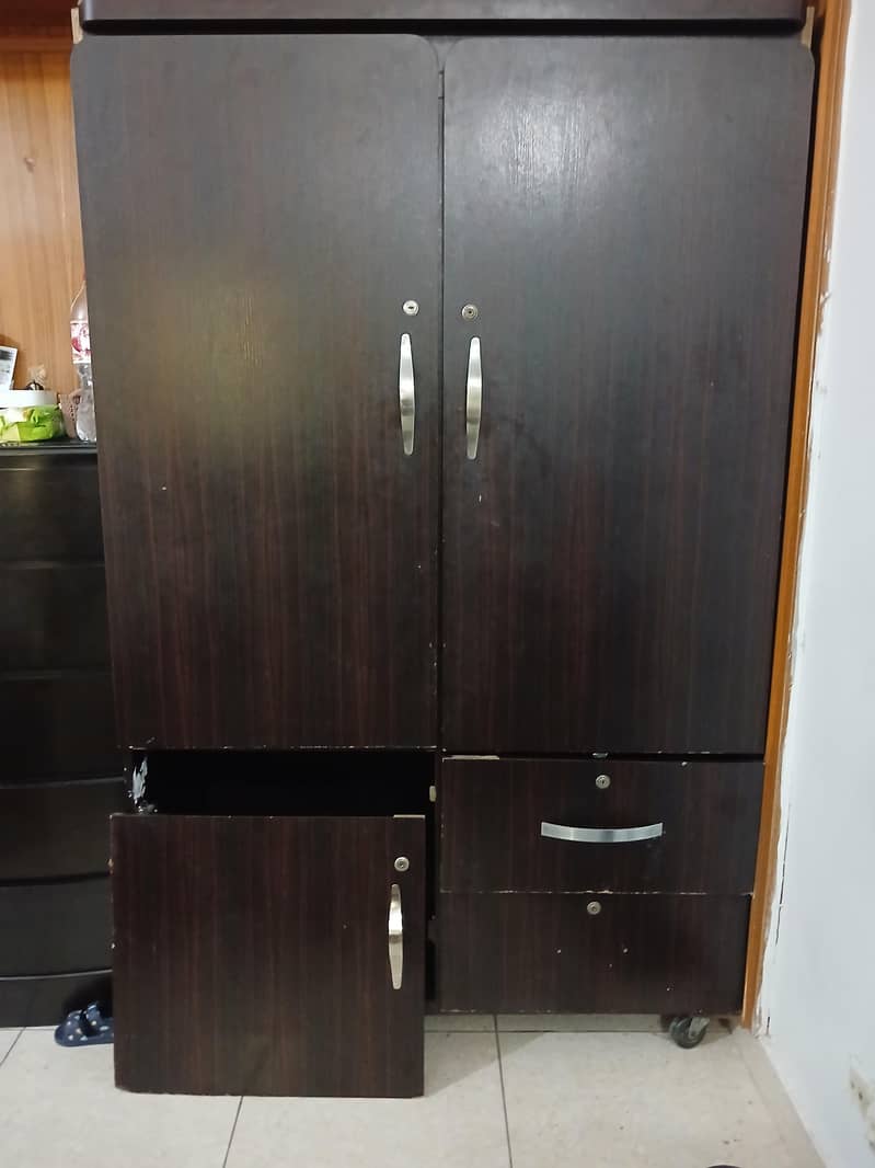 cupboard 0