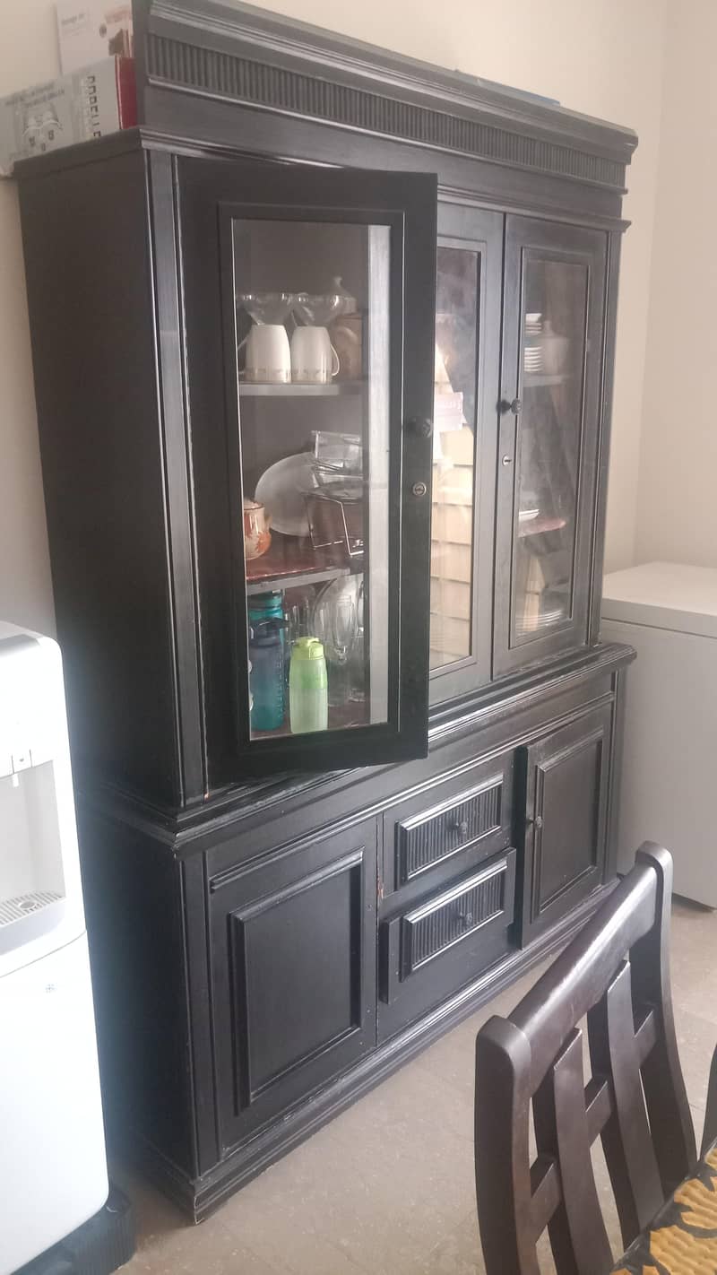 Divider show case 1