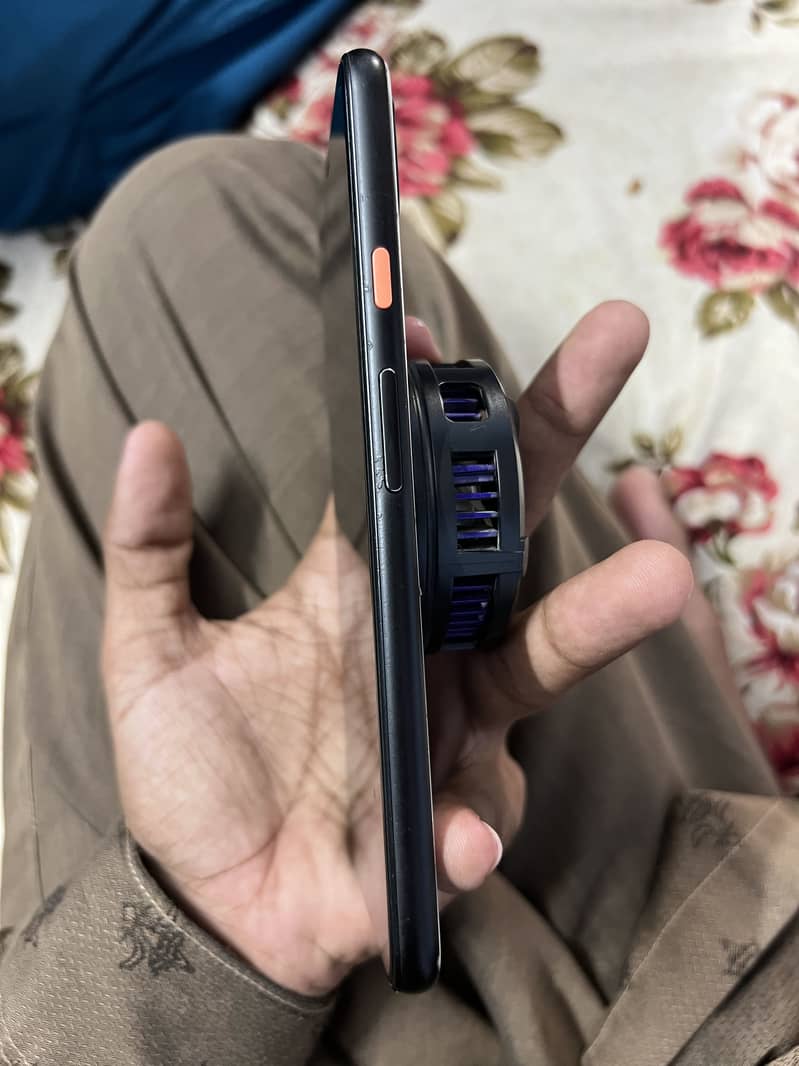 Google Pixel 4 XL 6