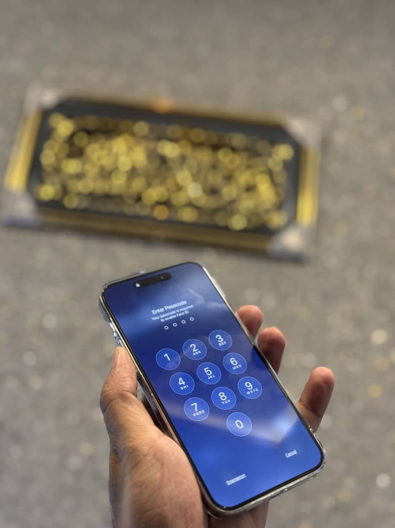 Apple iPhone 15 Pro Max 3