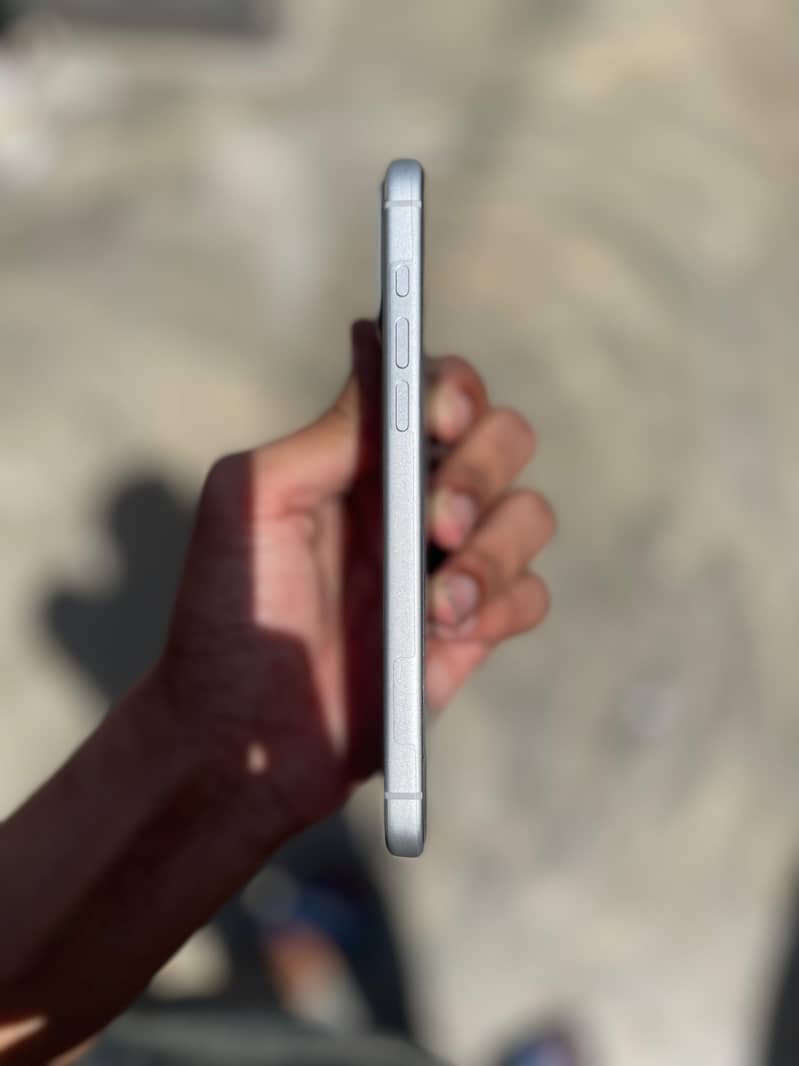 Apple iPhone 17 Pro Max 2