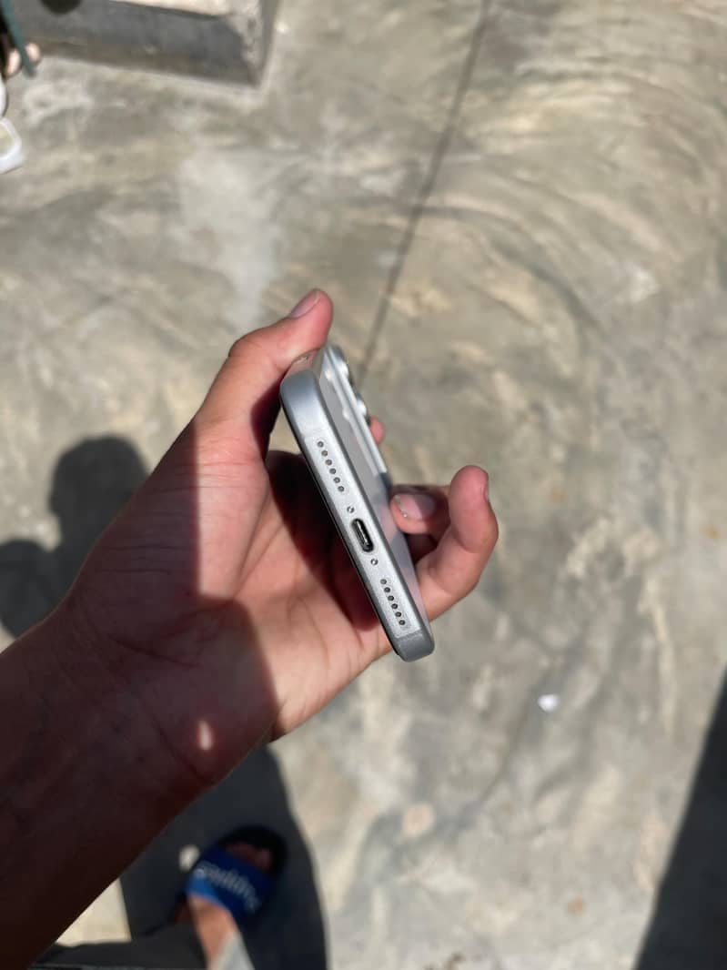 Apple iPhone 17 Pro Max 3
