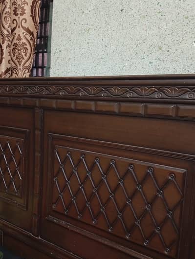 king size double bed with side draws plus one dressing mirror