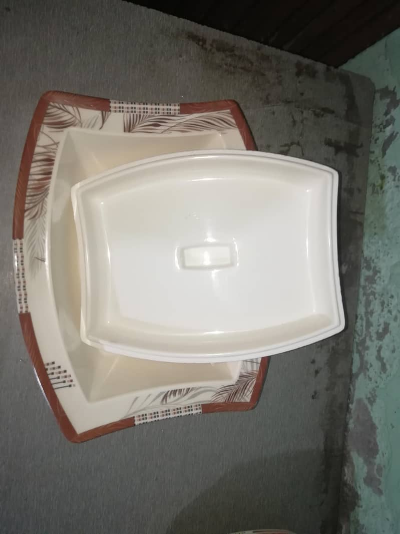 Plastic Dish Set 4