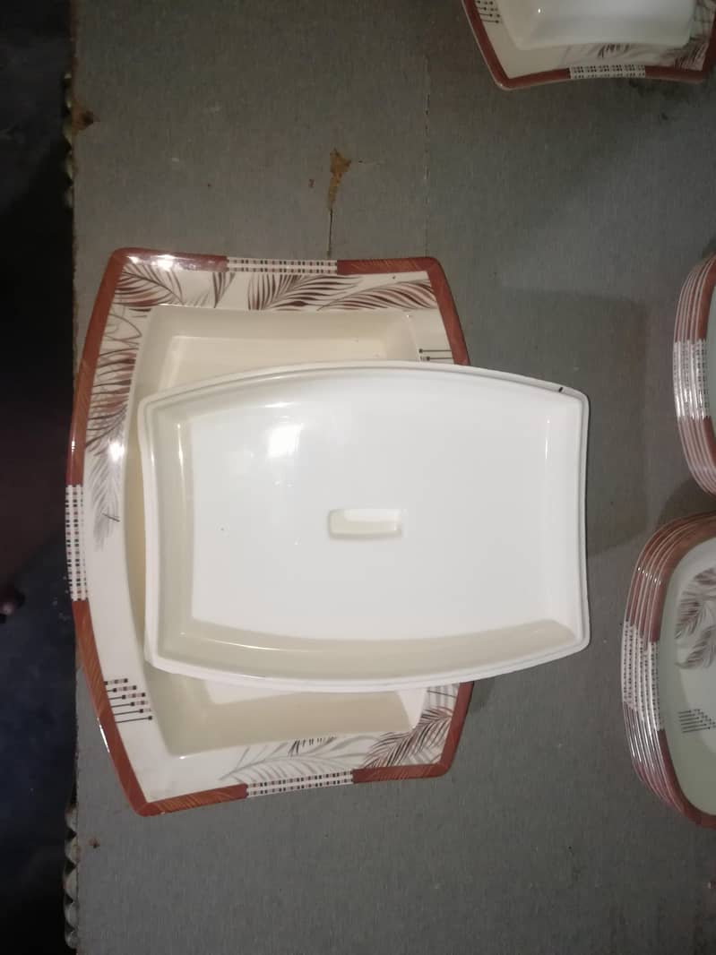 Plastic Dish Set 6