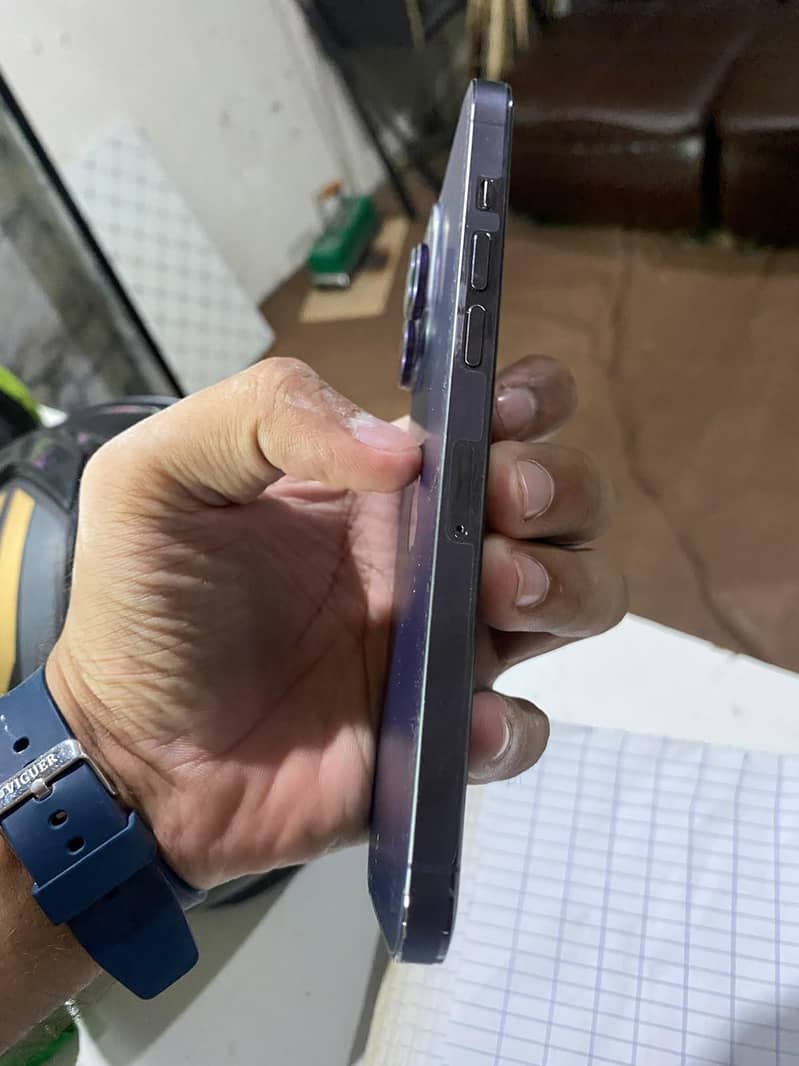 Apple iPhone 14 Pro Max 2