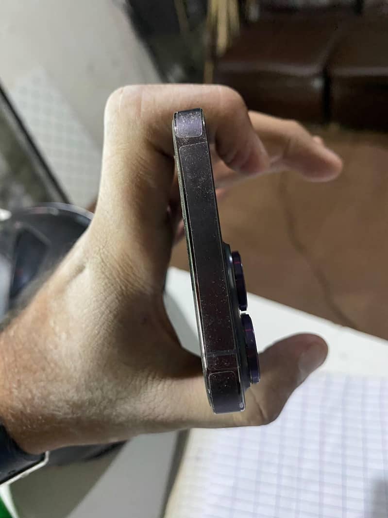 Apple iPhone 14 Pro Max 4