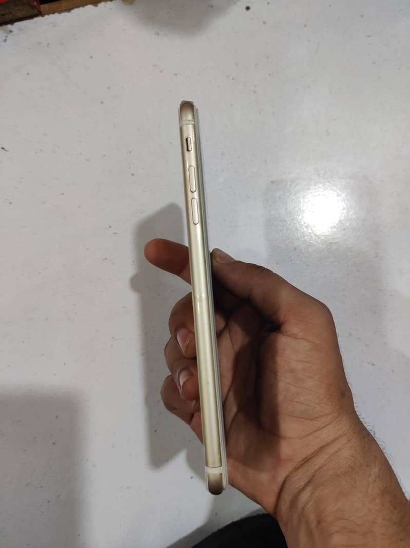 Apple iPhone 7 Plus 3