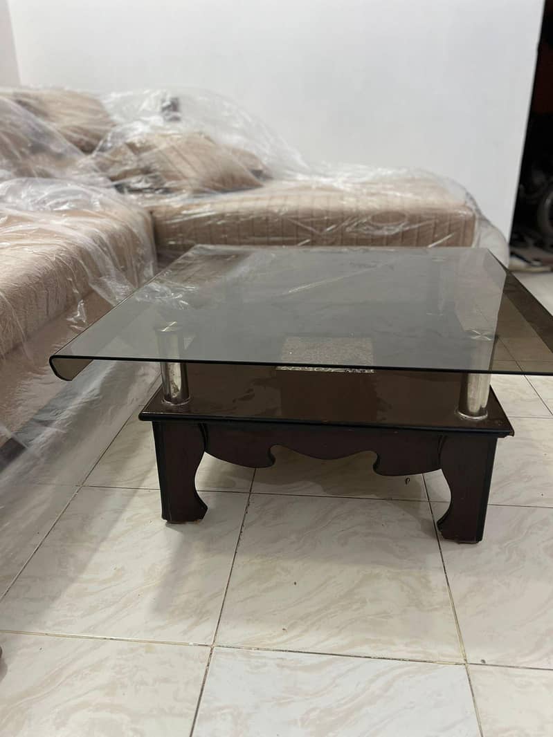 Central Table 0
