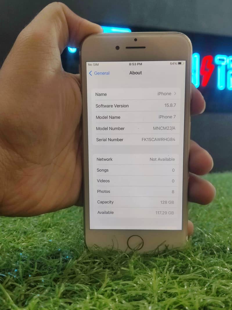 Apple iPhone 7 3