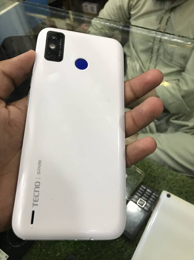 Tecno 0