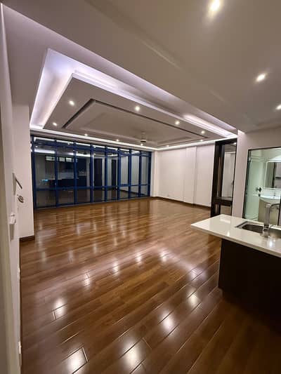 Ready to Move Appartment For sale possession on 50 percent Payment in Bahria town Lahore