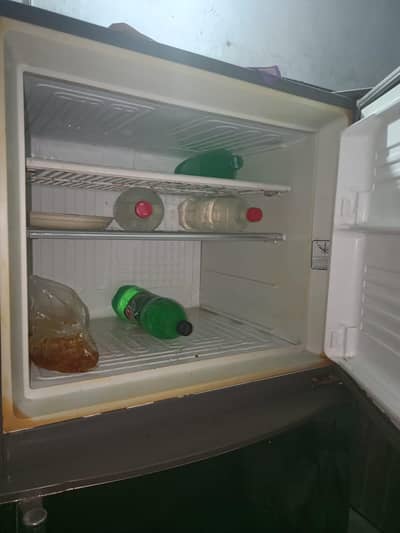 Dawlnce Fridge sale