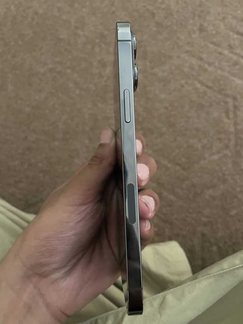Iphone 13pro max JV 3
