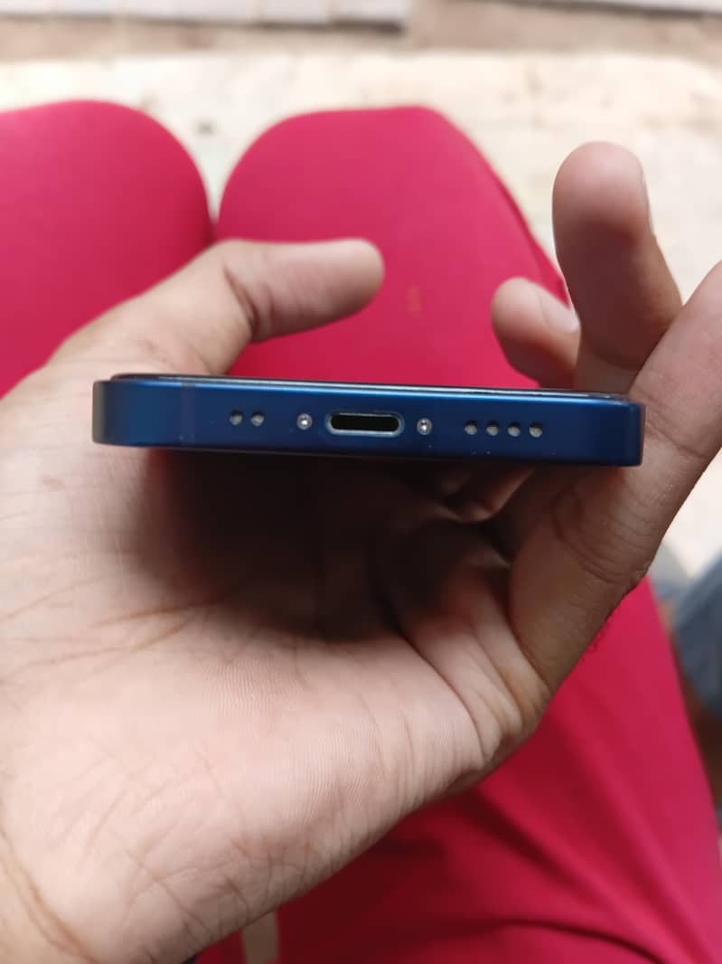 Apple iPhone 12 mini 1