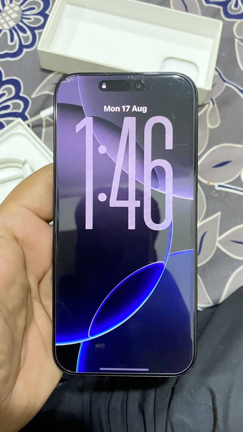 Apple iPhone 16 Pro Max 0