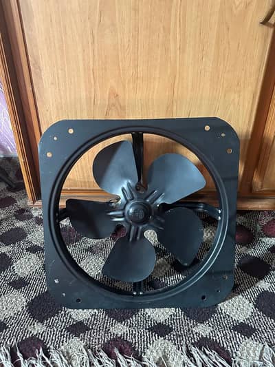 Exhaust Fan neat and clean working condition