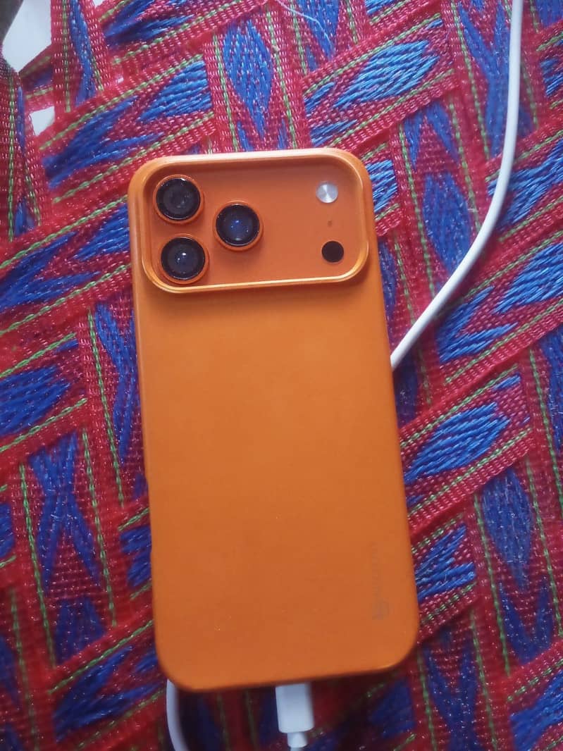 Apple iPhone 17 Pro Max 0