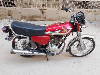 Honda CG 125 (Hyderabad number)