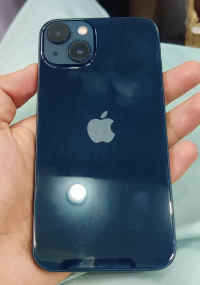 Apple iPhone 13