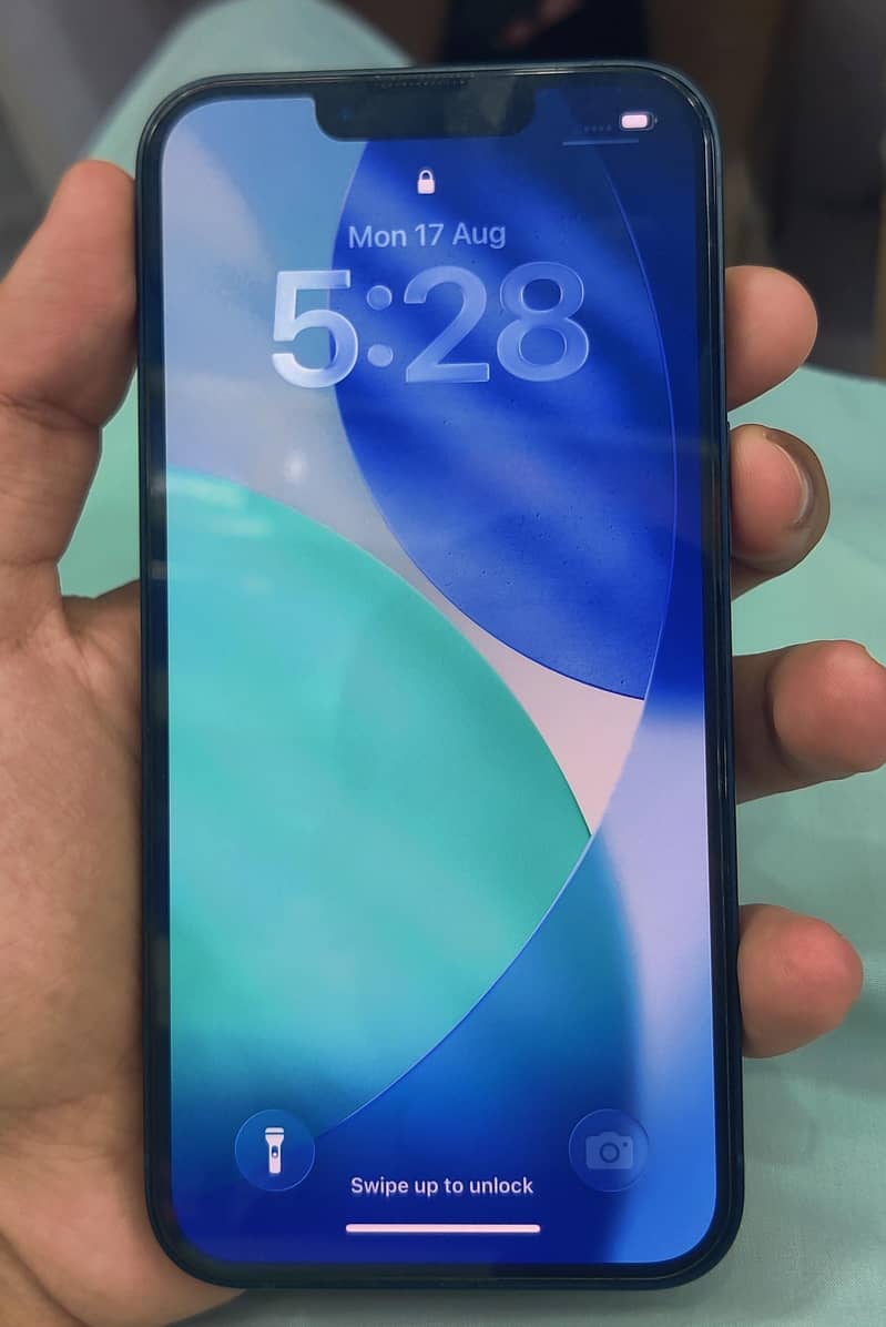 Apple iPhone 13 2