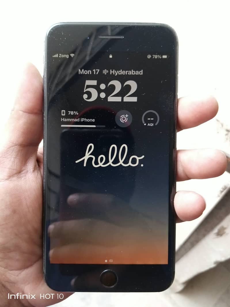 Apple iPhone 8 Plus 5