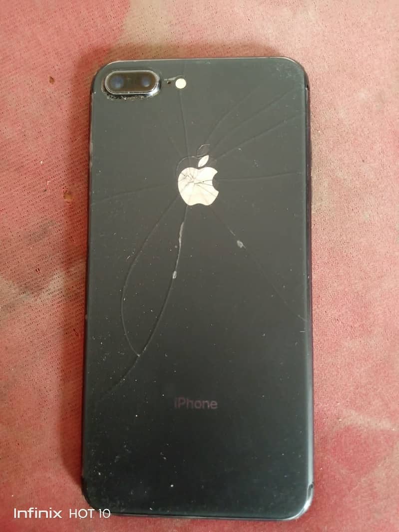 Apple iPhone 8 Plus 6