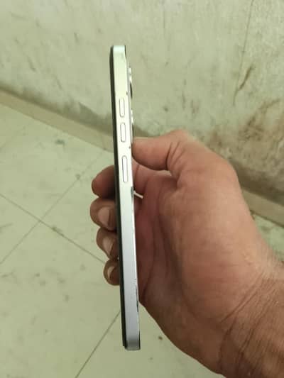 Tecno Spark Go 1