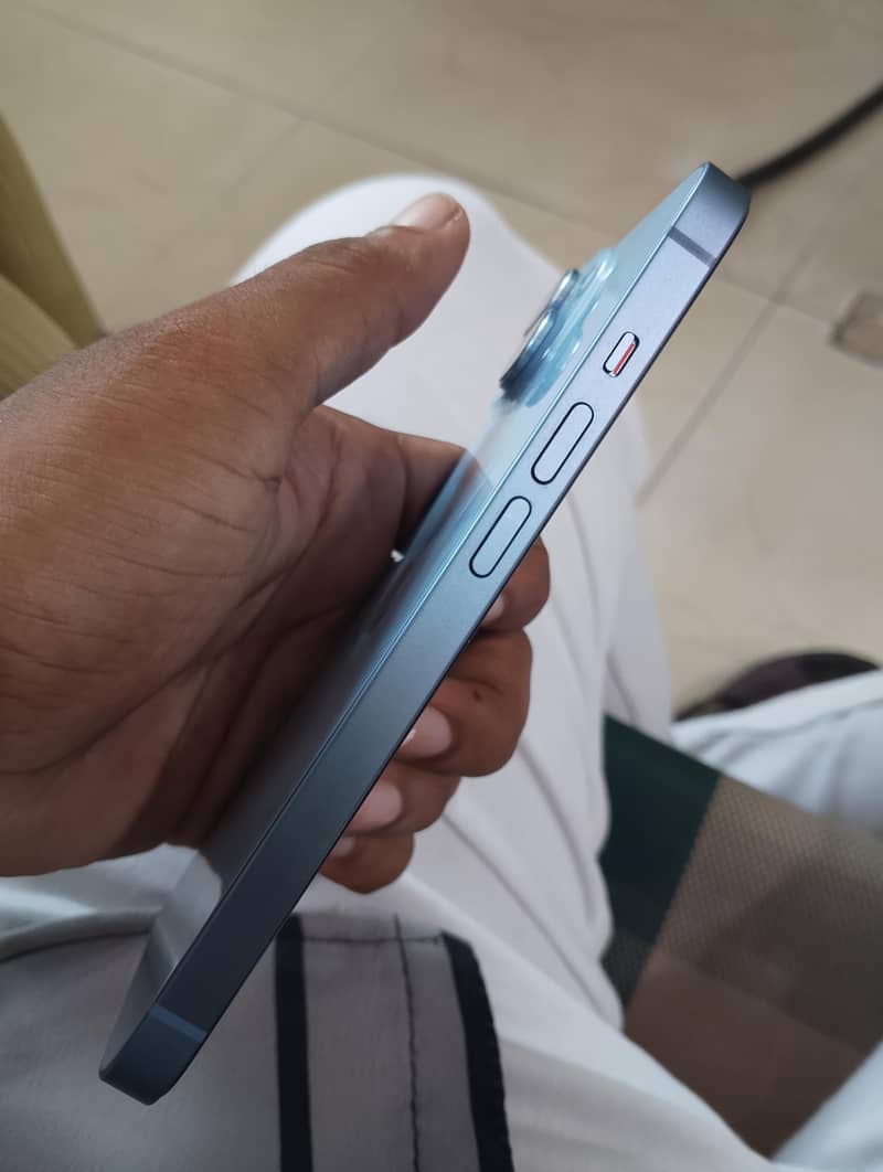 Apple iPhone 14 5