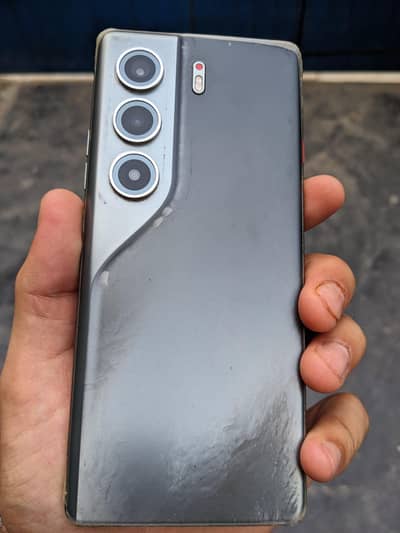 Tecno Camon 40 Pro
