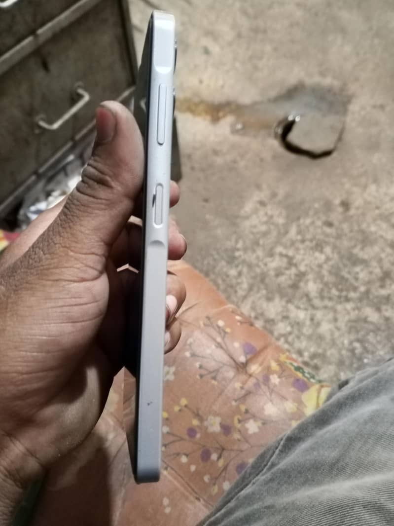 Samsung Mobile A06 4