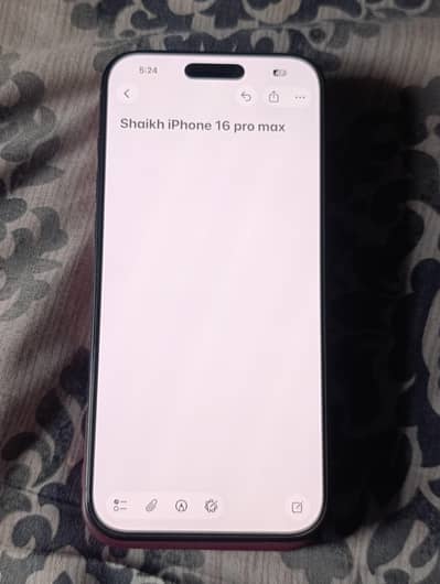 Apple iPhone 16 Pro Max