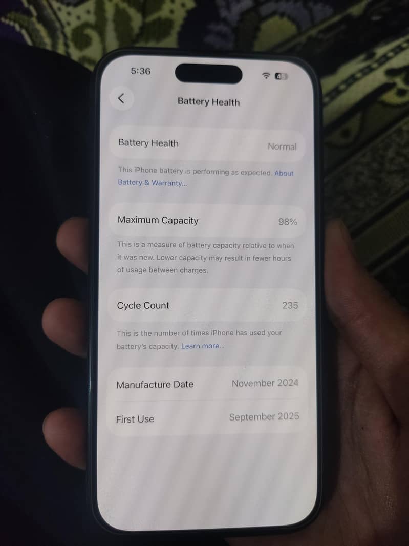 Apple iPhone 15 2