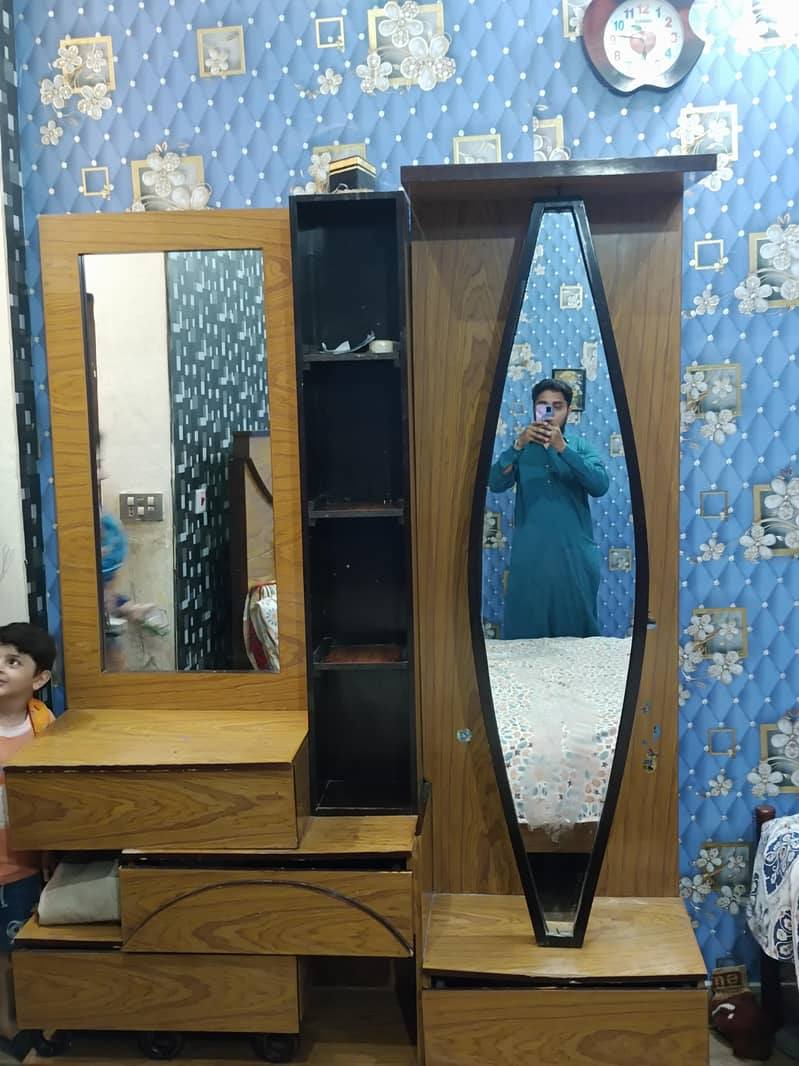 dressing Table 0
