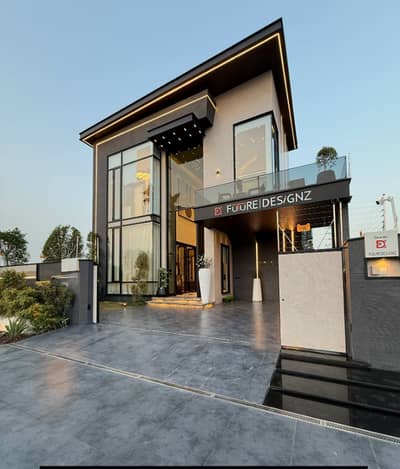 One Of Most Luxurious 10 Marla House Available For Rent IN DHA Phase 7 Top Location
