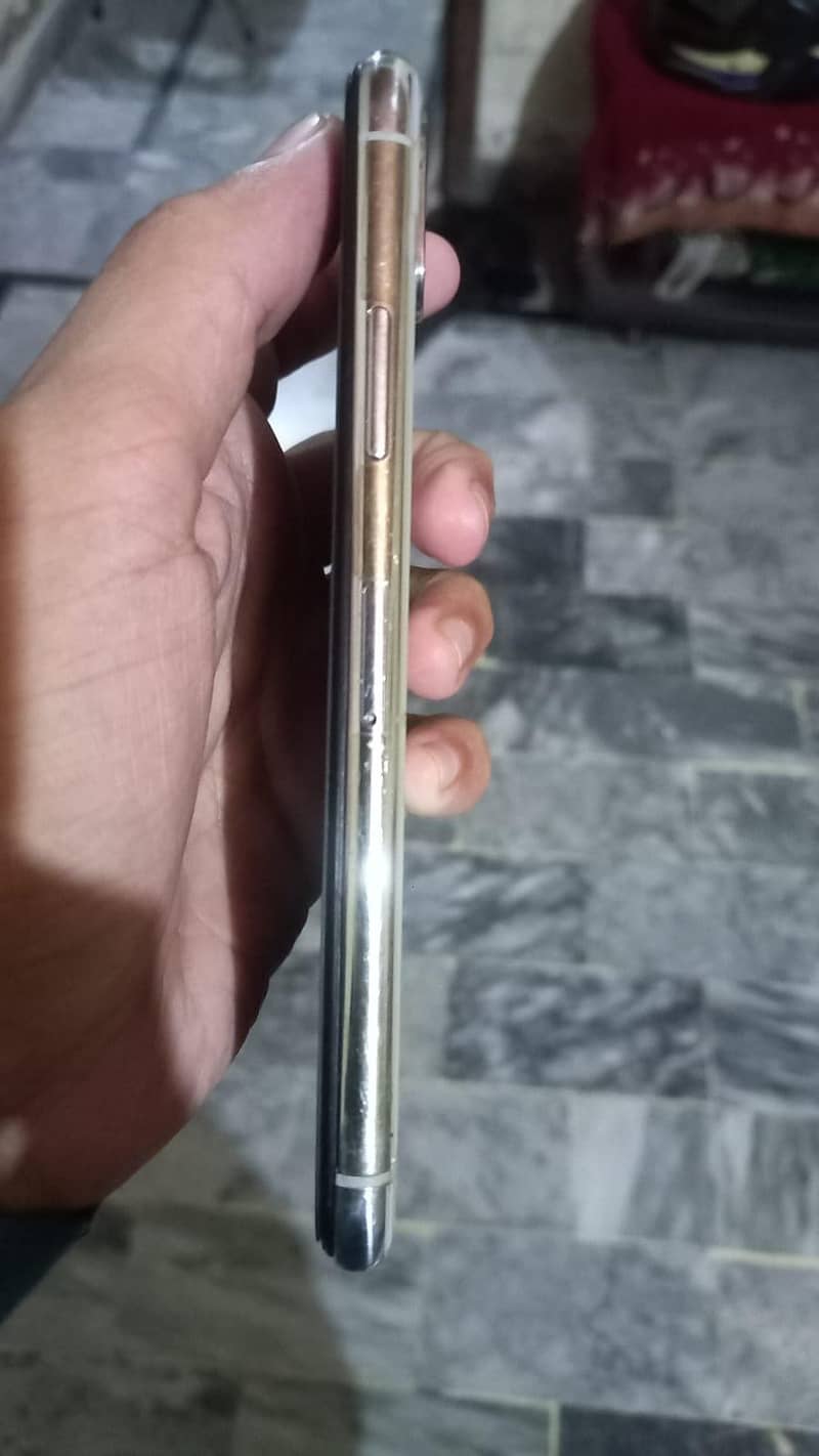 Apple iPhone X 2